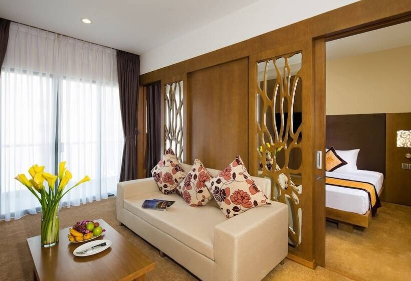 مجموعه ویستا شهر, Galina Hotel & Spa