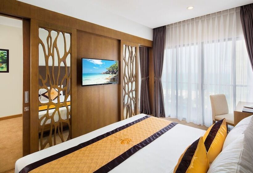 سوئیت با بالکن, Galina Hotel & Spa