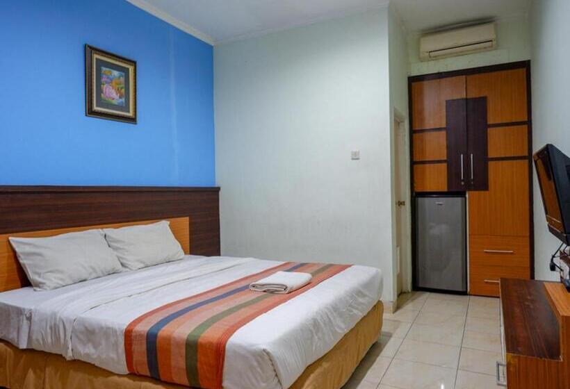 Номер Economy, Pineapple Mansion Solo Mitra Reddoorz Near Rs Jih Solo