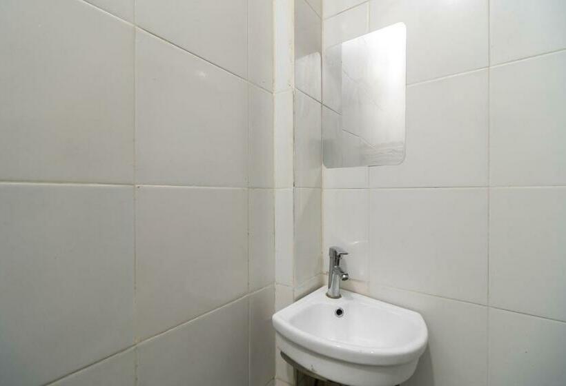 غرفة سوبيريور, Urbanview Hotel Bizhome Artha Gading Boulevard By Reddoorz