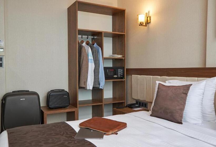 اتاق سوپریور, Trademark Collection By Wyndham Operla Airport Hotels