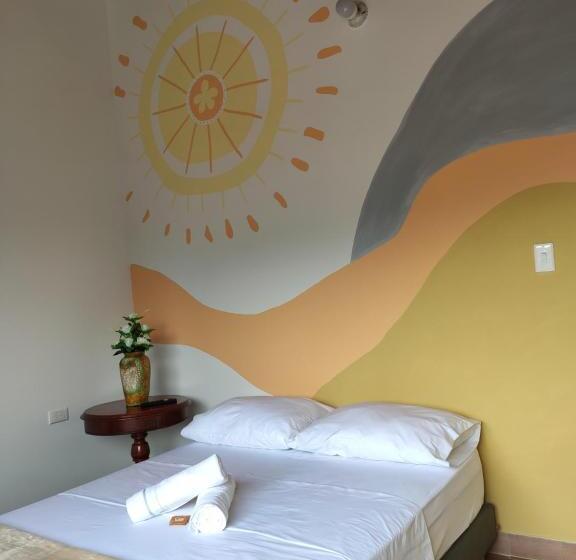 Номер Стандарт Совместная Ванная, Hostal Colors