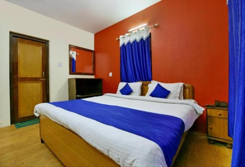 חדר סטנדרט נוף לאגם, Chinar Lake View Nainital   100 Meter From Mall Road   Hygiene, Lake View & Spacious Room