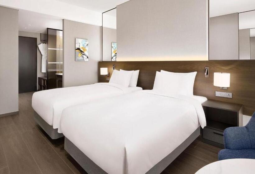 Номер Премиум Вид на Город, Four Points By Sheraton Suwon