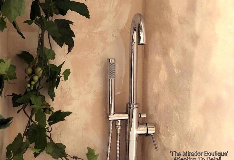 Люкс, The Mirador Boutique Town House