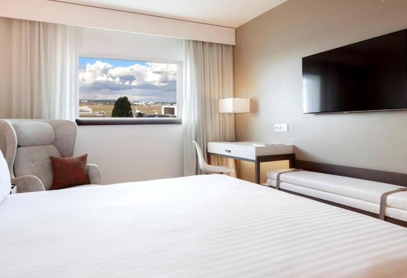 Номер Superior с Видом, Ac Hotel By Marriott Paris Le Bourget Airport