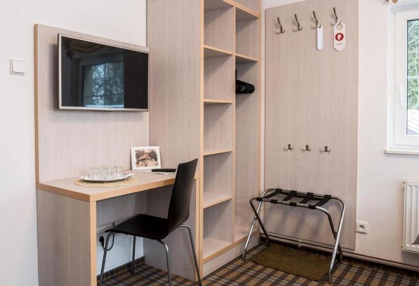 家庭间, Horský Hotel Dobrá Chata