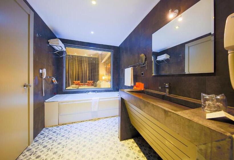 اتاق لوکس, Doğa Thermal Health & Spa