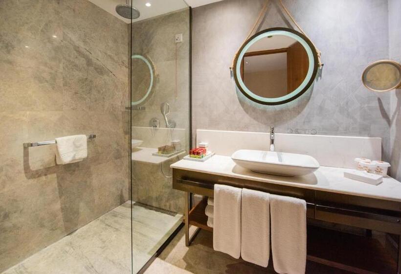 スタンダードトリプルルーム, Dosso Dossi Hotels & Spa Downtown