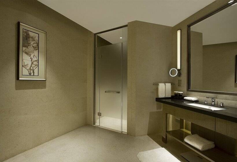 Номер Executive, Doubletree By Hilton Hotel Heyuan