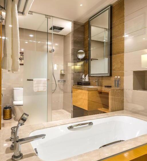 디럭스 룸 킹사이즈 침대, Pullman Qingdao Ziyue