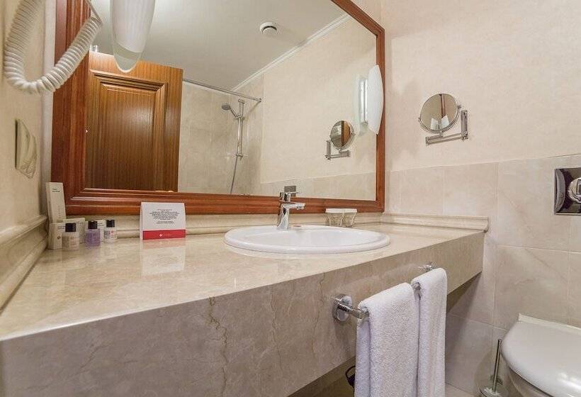 اتاق سوپریور, Ramada By Wyndham Almaty