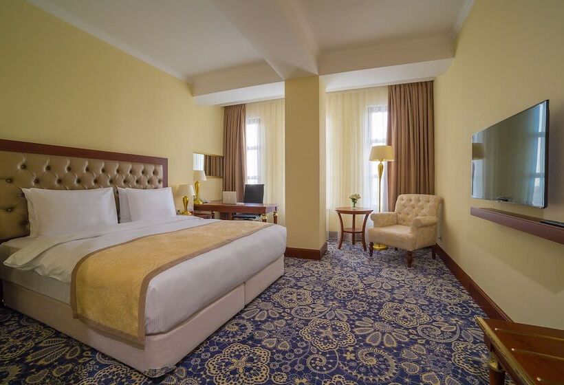 آپارتمان 1 خوابه, Ramada By Wyndham Almaty