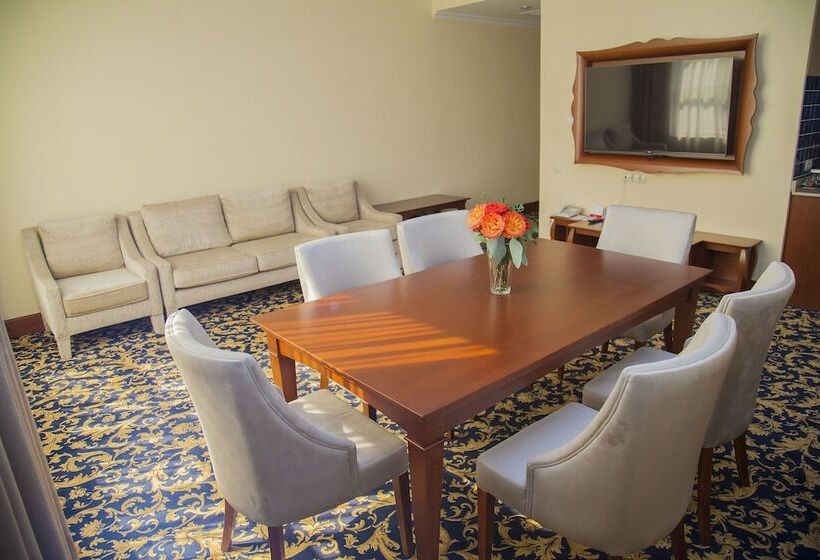اتاق سوپریور, Ramada By Wyndham Almaty