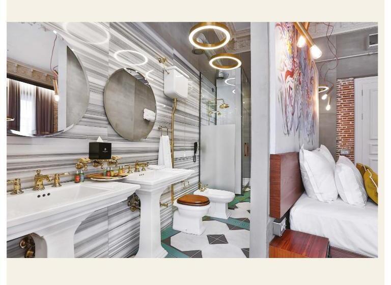 Junior Suite, The Public  Special Category
