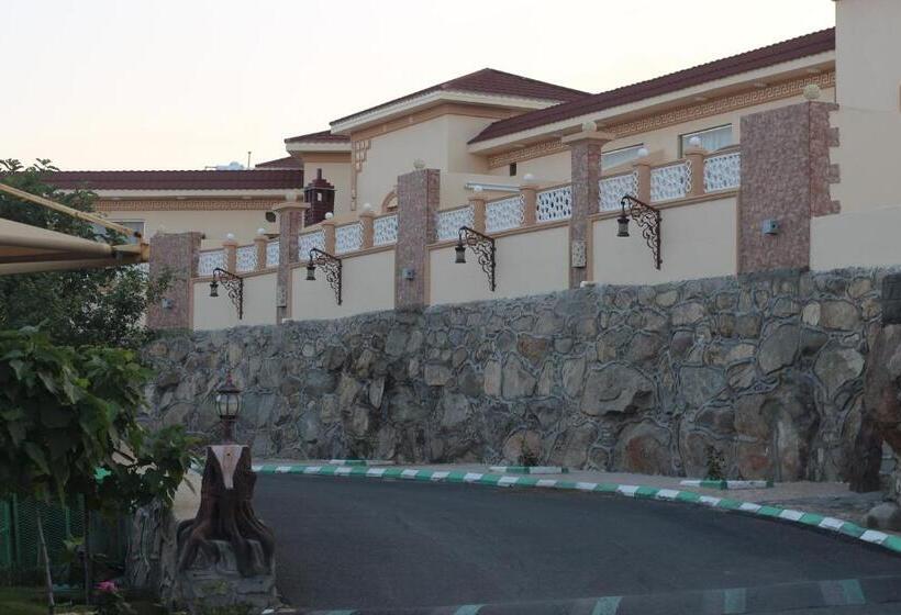 Люкс Кровать Кинг, Almasakin Alfakhira