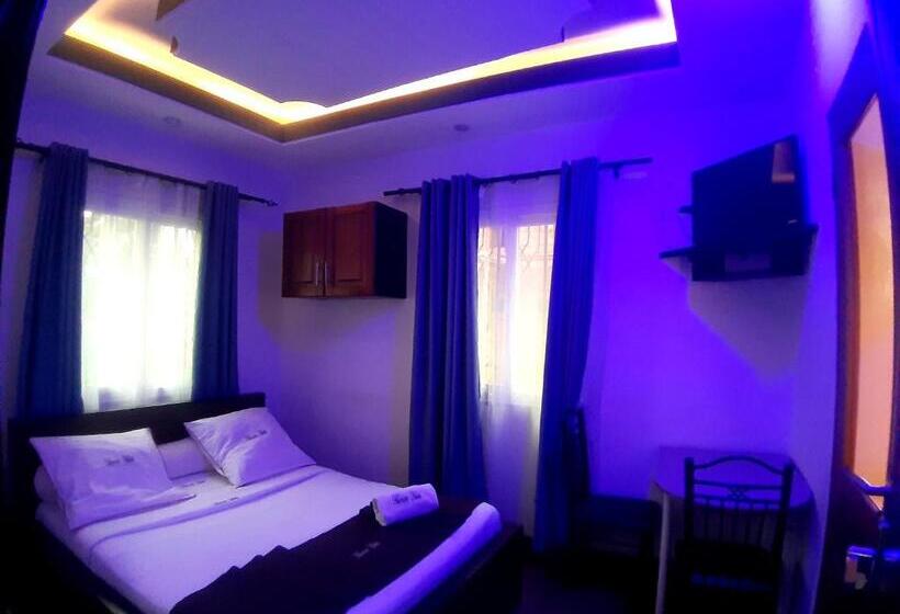 اتاق سوپریور با تخت بزرگ, Human Hotel Ivato