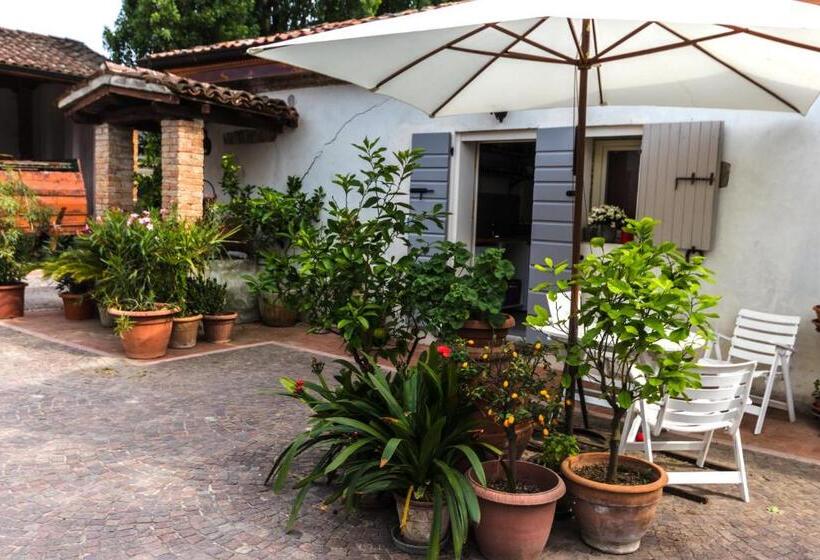 Дом 2 Спальни, B&b Antica Cascina