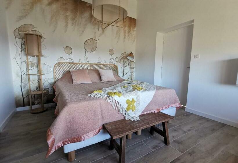 Дом 3 Спальни, Gîte Et Lodges Du Hitton