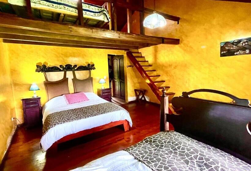 Семейный Номер, Hacienda La Alegria
