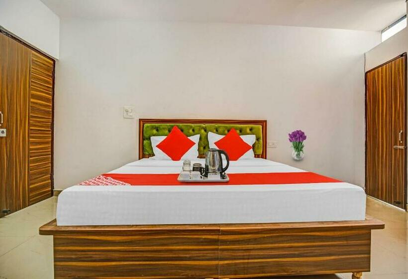 Трехместный Номер Классика, Flagship Hotel Hc Punjab Inn