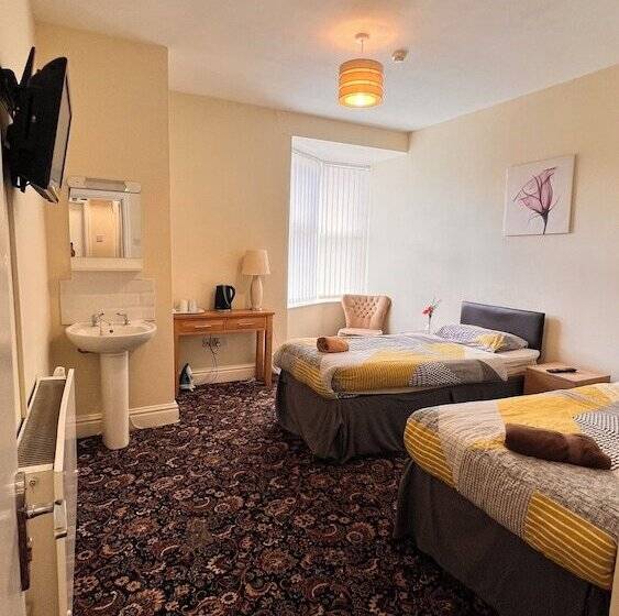 Quarto Estandar Banheiro Compartilhado, Castle Lodge Guest House 86 88 Sheil Rd L6 3af