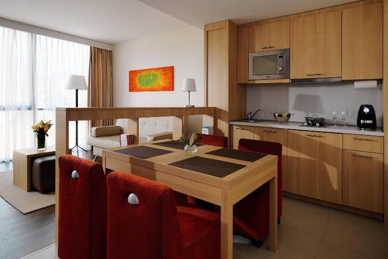 מיטת קינג בסוויטה, Residence Inn By Marriott Sarajevo