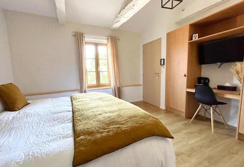 Дом 4 Спальни, Barbarens Maison D Hotes