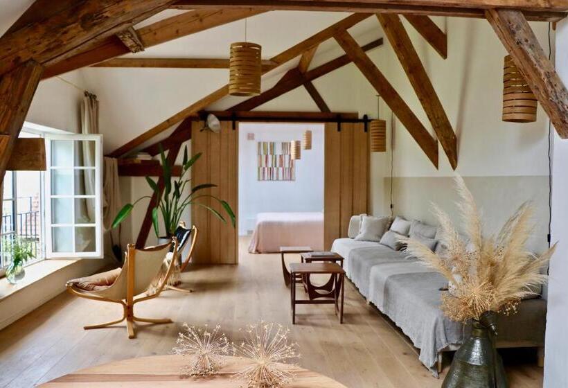 Апартаменты 1 Спальня Вид на Сад, La Maison & L Atelier