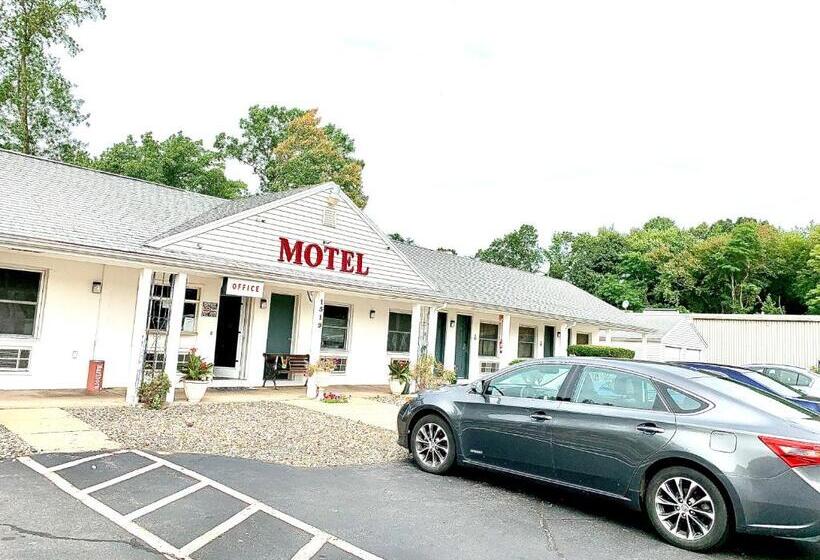 Номер Стандарт, Nitey Nite Motel