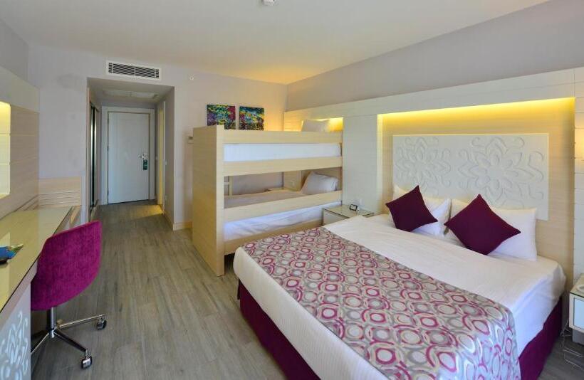اتاق خانوادگی با تختخواب سفری, Sunmelia Beach Resort Hotel & Spa All Inclusive