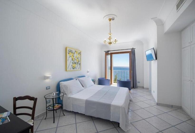 Номер Стандарт Вид на Море, Maresca Hotel Praiano