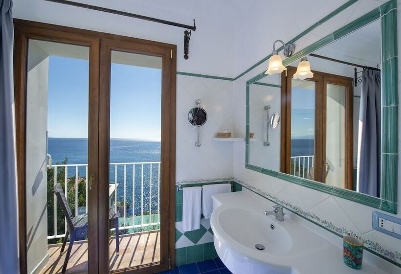 Номер Стандарт Вид на Море, Maresca Hotel Praiano