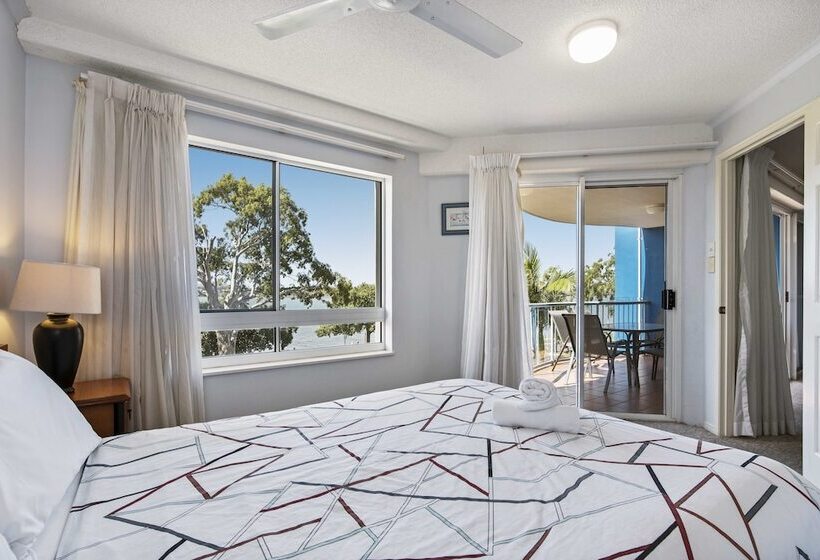 Апартаменты 3 Спальни, Reflections Holiday Apartments