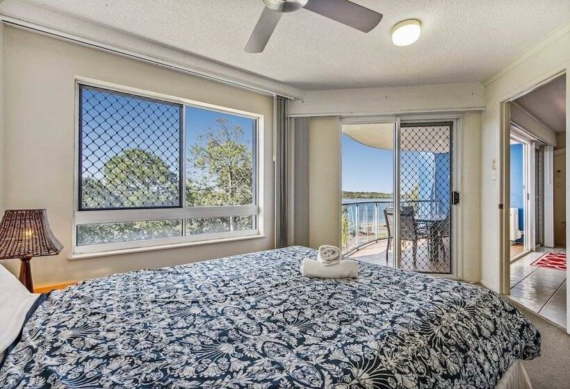 Апартаменты 3 Спальни, Reflections Holiday Apartments