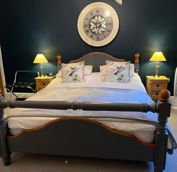 Стандартный Номер Кровать Кинг, Overdale Room Only And Free Parking