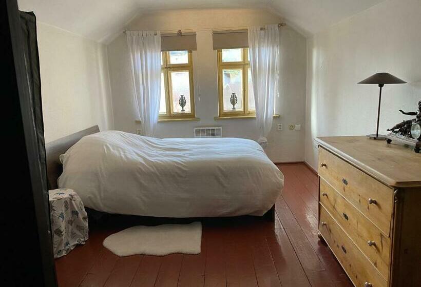Номер Стандарт, Droom B&b čermná