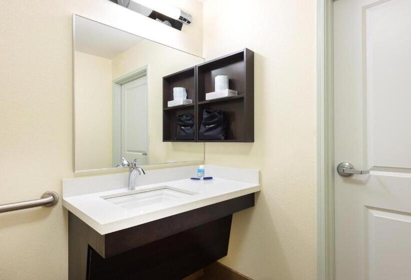 سوییت, Candlewood Suites Columbia Hwy 63 & I 70, An Ihg