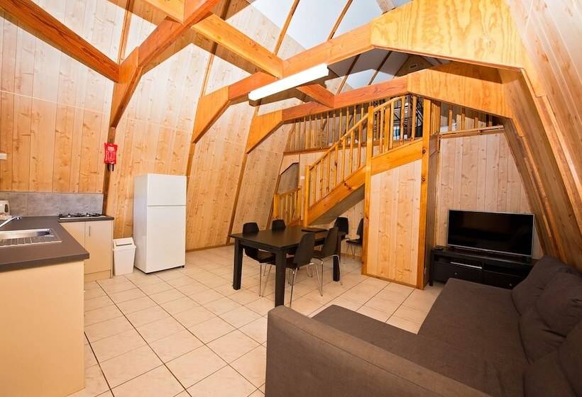 Хижина Deluxe, Discovery Parks   Bunbury Village