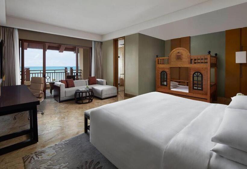 Семейный Номер Вид на Море, Haikou Marriott