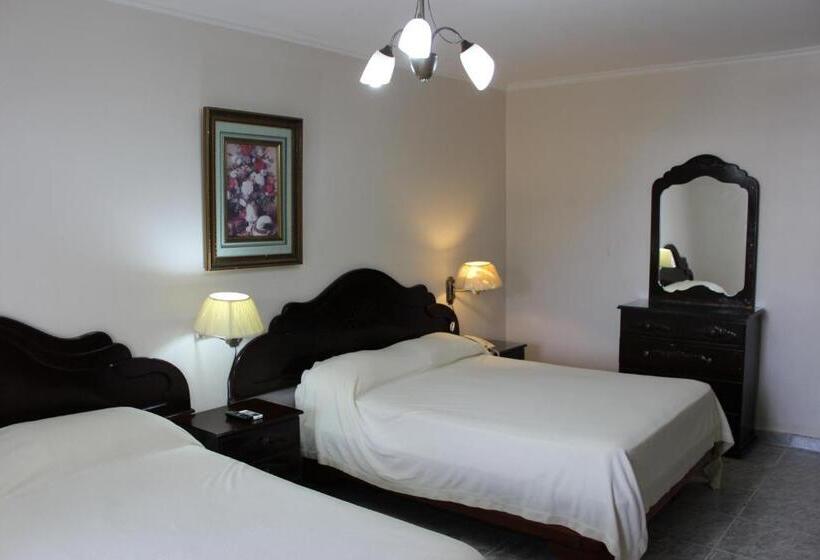 Номер Стандарт 2 Двуспальные Кровати, Parador