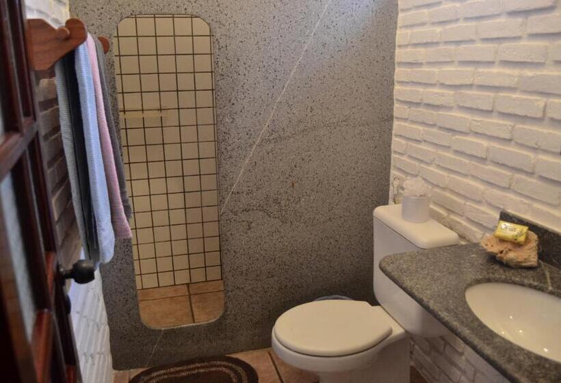 Quarto Triplo Estandar, Pousada Do Roballo