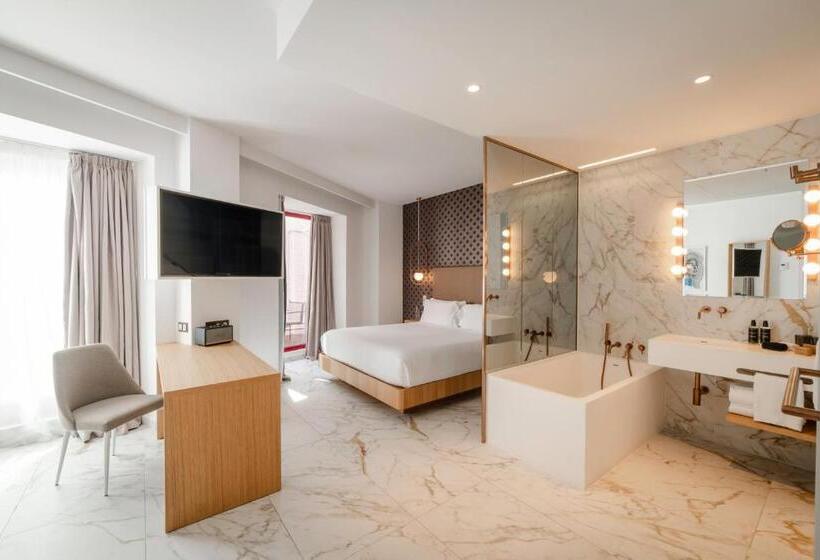 Premium room with terrace, Umusic Hotel Madrid