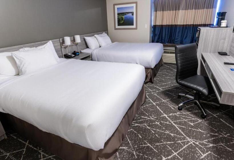 Quarto Estandar, Microtel Inn & Suites By Wyndham Lloydminster