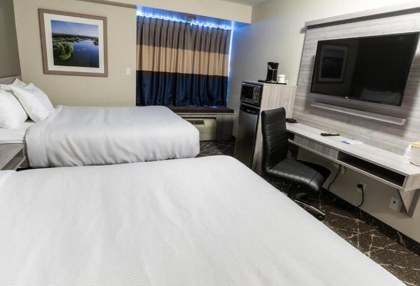 Quarto Deluxe, Microtel Inn & Suites By Wyndham Lloydminster