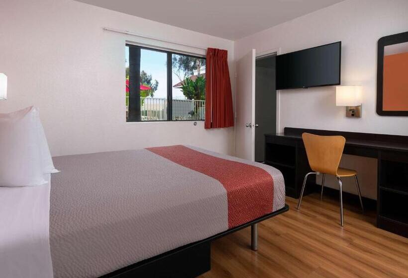Номер Стандарт Адаптированный для Инвалидов, Motel 6 Santa Maria, Ca   North