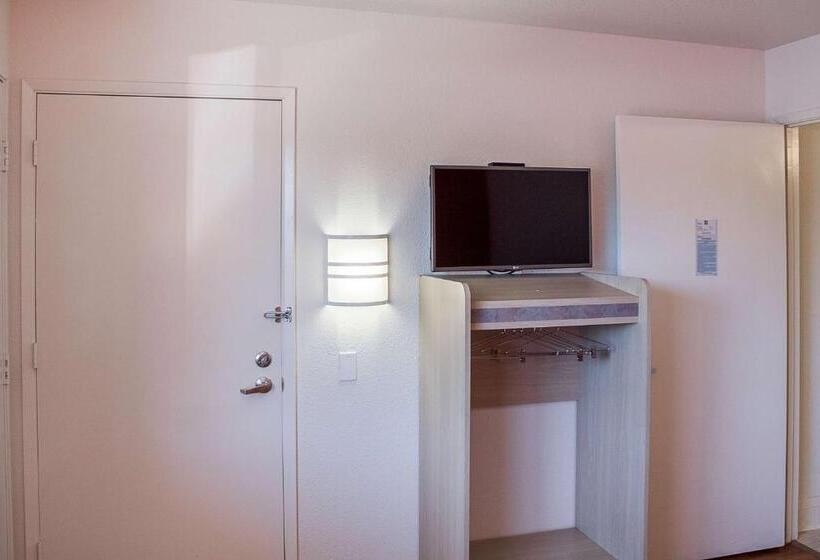 장애인을 위한 스탠다드 룸, Motel 6ukiah, Ca