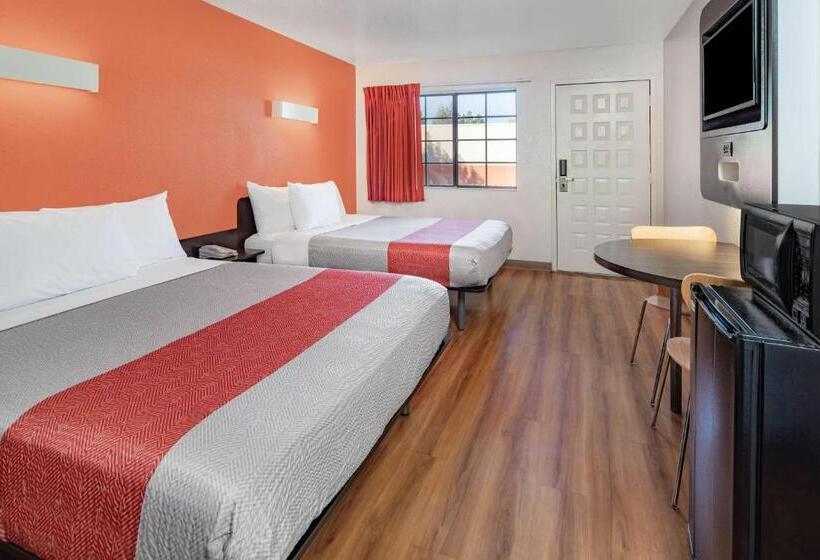 Номер Deluxe, Motel 6thousand Oaks, Ca