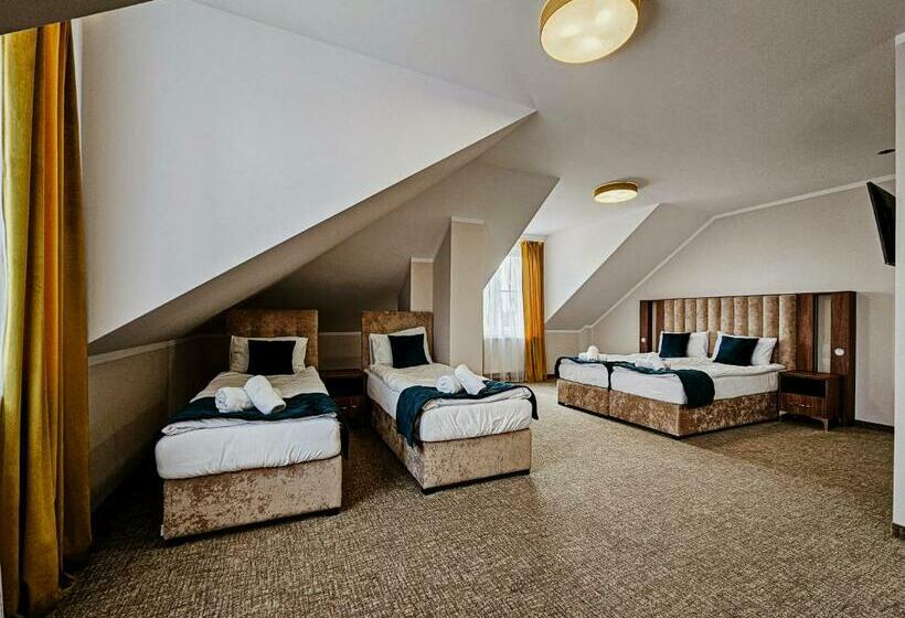 Quarto Triplo Estandar, Pensjonat Miedziana Perła Lubin