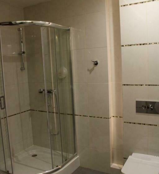 Номер Стандарт Трехместный, Piano Cafe B&b